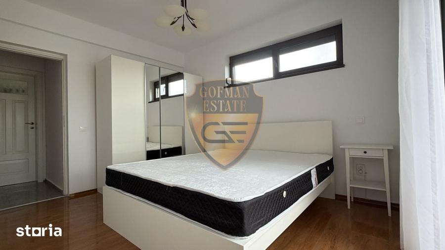 Casă cu 5 camere cu Teren 500 Mp în Agigea