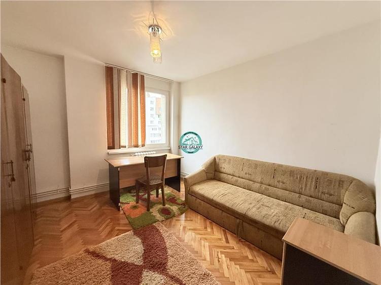 Apartament cu 3 camere decomandat în Central