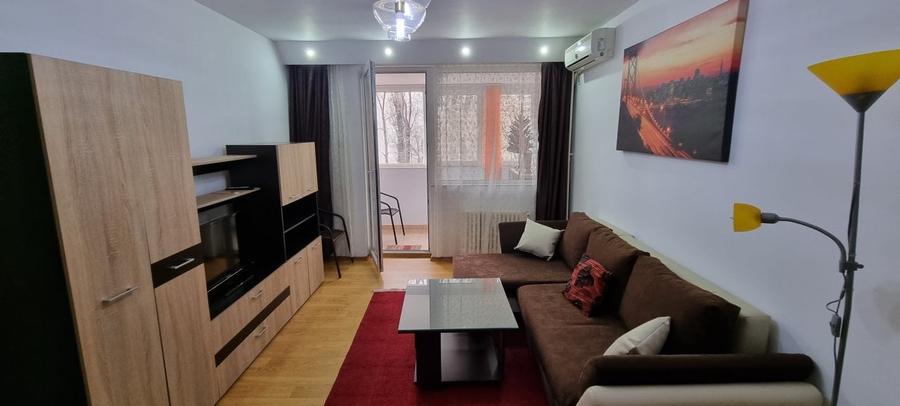 Apartament cu 2 camere semidecomandat în Berceni