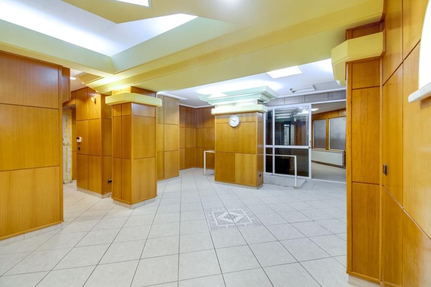 Apartament cu 4 camere circular în Armeneasca — fotografia 1