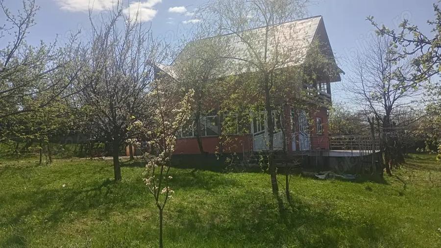 Casă cu 3 camere cu Teren 800 Mp în Bucium