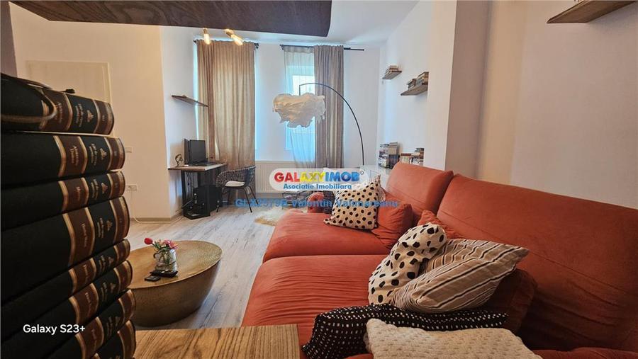 Apartament cu 4 camere decomandat, mobilat în Theodor Pallady