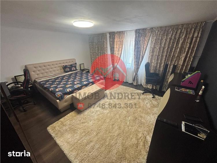 Apartament cu 3 camere decomandat în Central