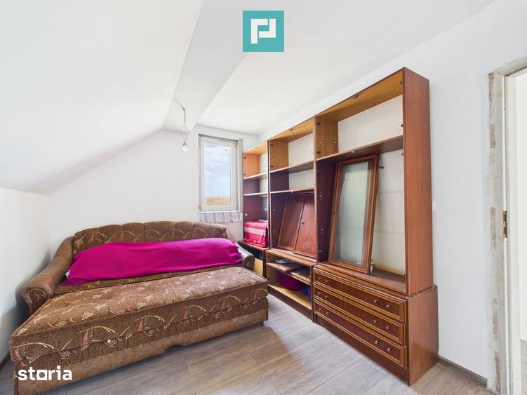 Casă cu 5 camere cu Teren 860 Mp în Dudeștii Noi