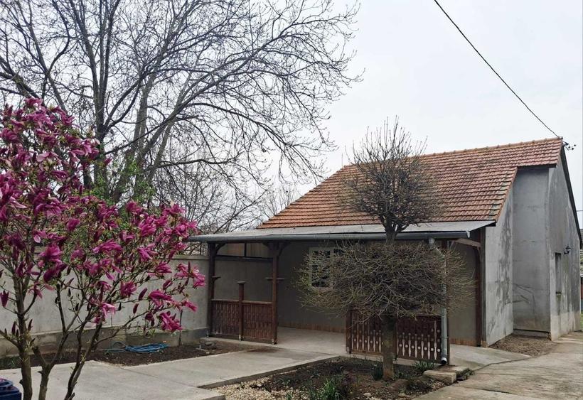 Apartament cu 2 camere decomandat în Nufărul