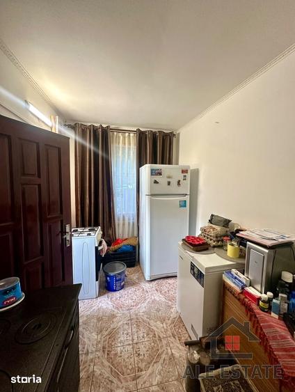 Casă cu 4 camere cu Teren 166 Mp în Central