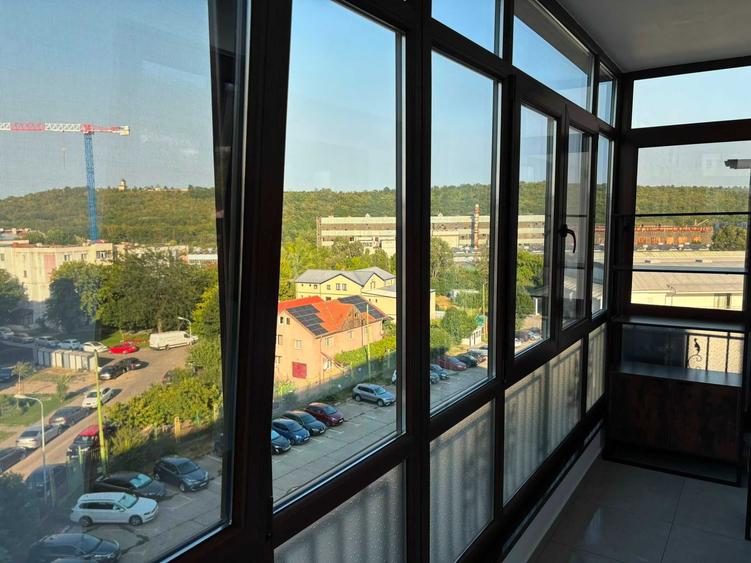 Apartament 3 camere | CUG | 69 mp + balcon inchis | 2 bai | Renovat | 600 - 12