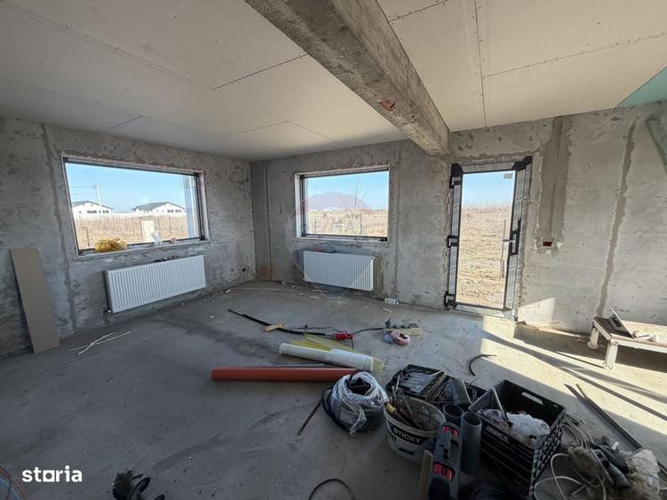Casă cu 4 camere în Câmpineanca