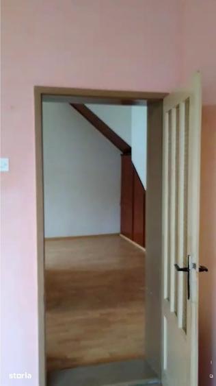 Casă cu 6 camere cu Teren 844 Mp în Central