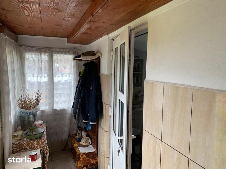 Casă cu 3 camere cu Teren 7600 Mp în Putna