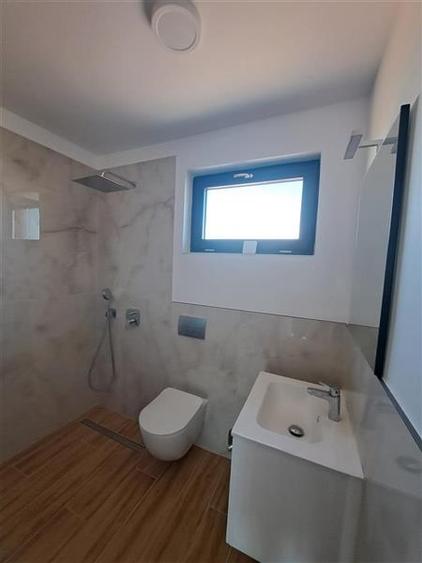 Casă individuală cu 6 camere cu Canalizare în Gheorgheni