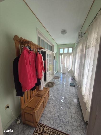 Casă cu 4 camere în Vărsătura