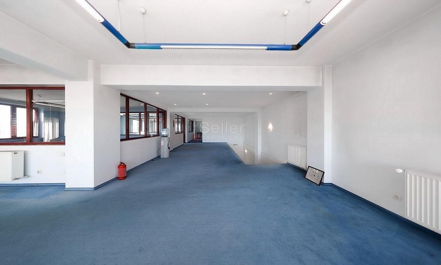 Spațiu comercial, de 880 mp, în Exterior Nord