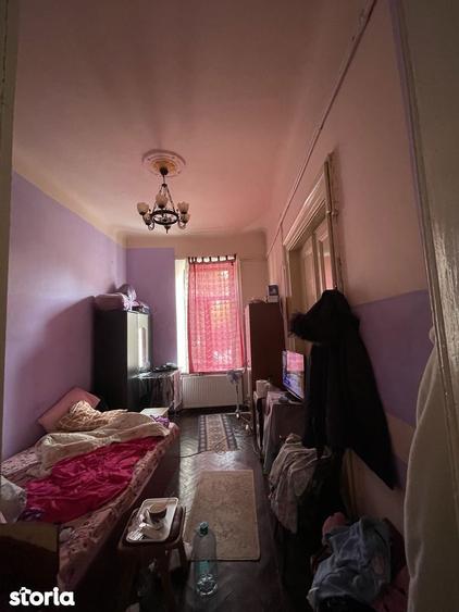 Apartament cu 5 camere în Victoriei