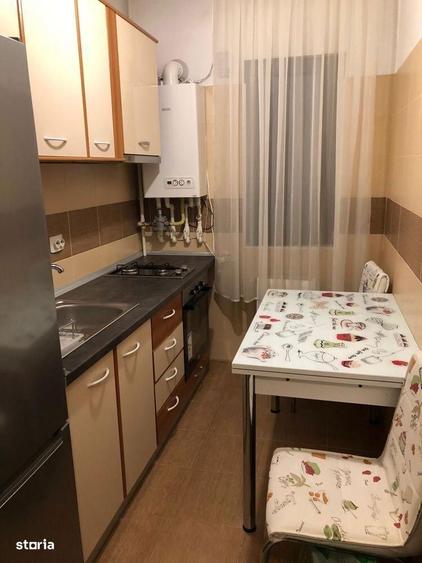 Garsonieră decomandată în Apărătorii Patriei