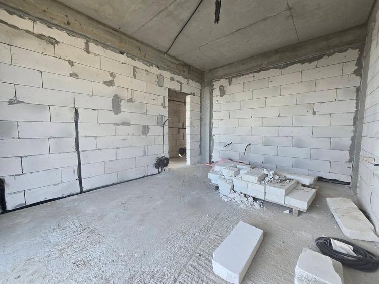 Casă individuală cu 5 camere cu Teren 336 Mp în Dobroești