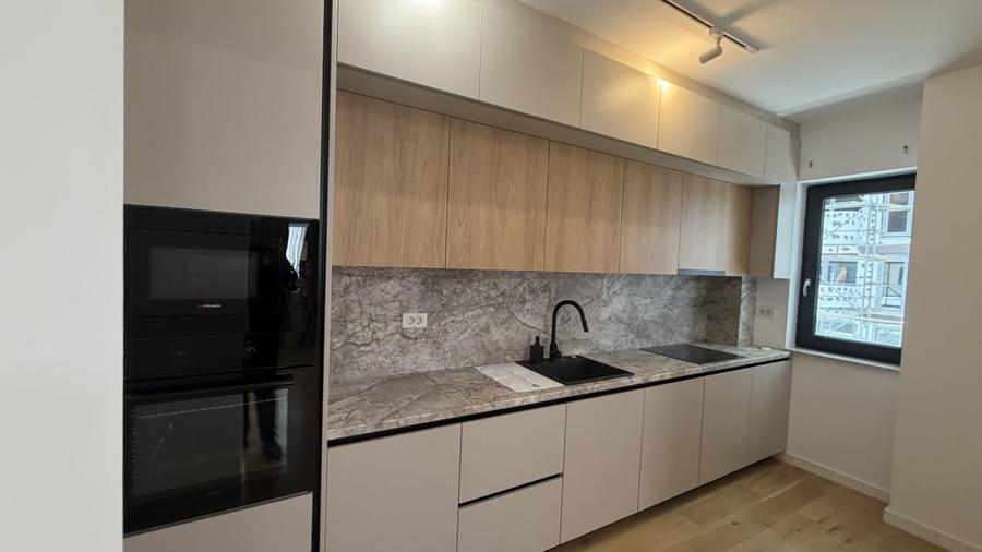 Apartament cu 3 camere decomandat în Pipera