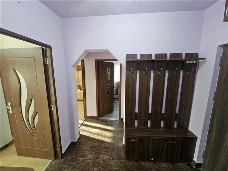 Apartament cu 2 camere decomandat în Micro I