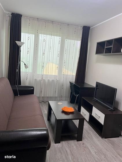 Apartament cu 2 camere decomandat, mobilat în Independenței