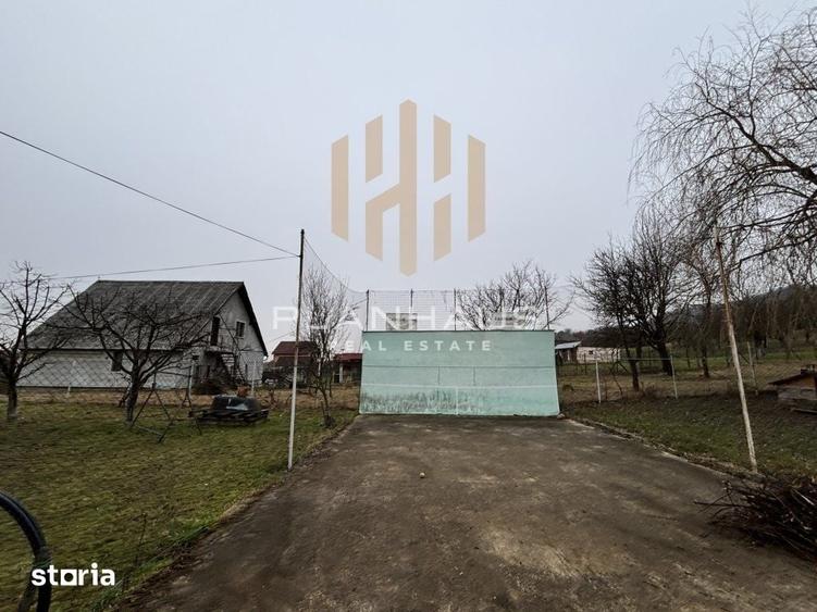 Casă cu 5 camere cu Teren 1200 Mp în Central