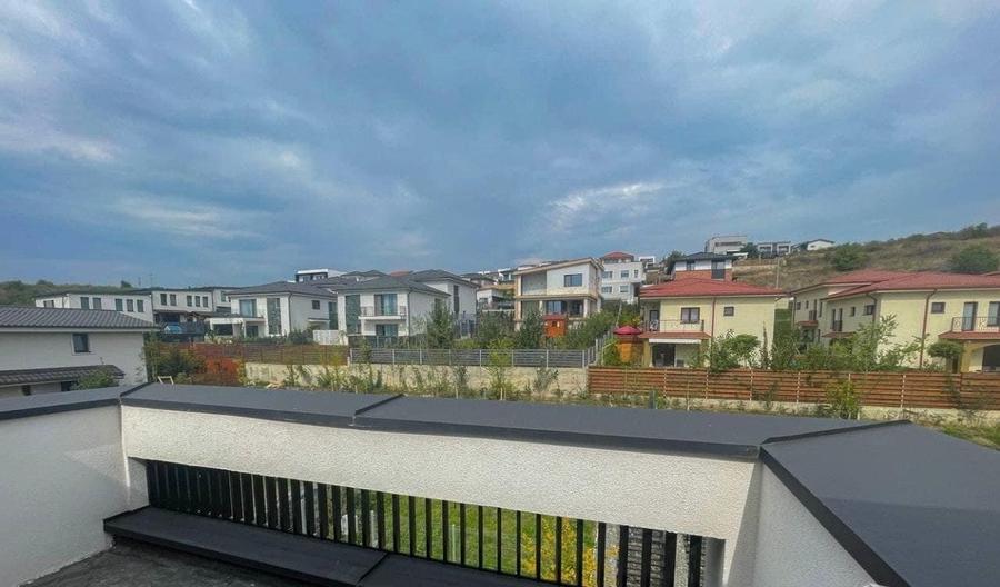 Casă individuală cu 4 camere cu Teren 390 Mp în Iris