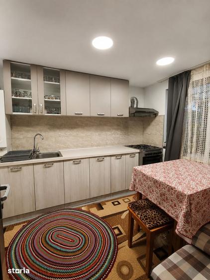 Casă cu 4 camere cu Teren 600 Mp în Ernei