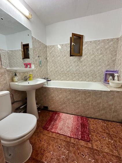 Apartament cu 2 camere decomandat, mobilat în Canta