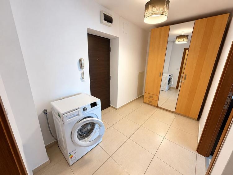 Apartament cu 2 camere semidecomandat, mobilat în Titan