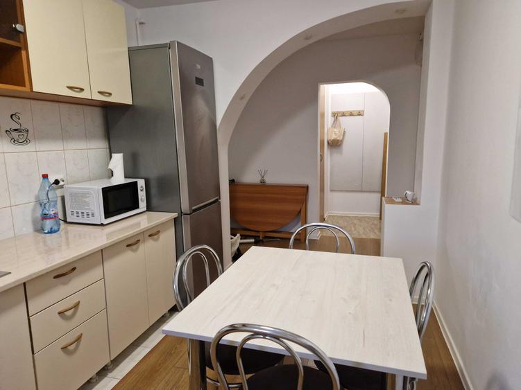 Apartament cu 2 camere decomandat în Tineretului