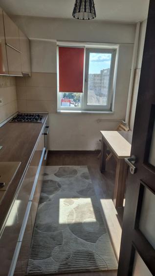 Apartament cu 2 camere decomandat în Casa de Cultură
