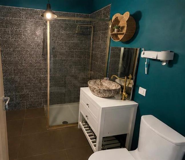 Apartament cu 2 camere decomandat, mobilat în Tractorul