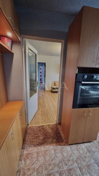 Apartament cu 3 camere semidecomandat, mobilat în Mănăștur