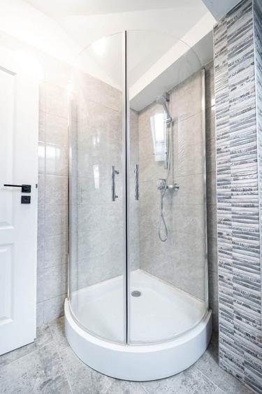 Apartament cu 2 camere decomandat în Giroc