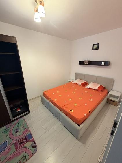 Apartament cu 2 camere decomandat în Spitalul Județean