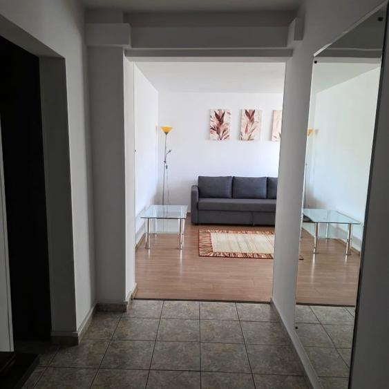 Apartament cu 3 camere decomandat, mobilat în Cotroceni