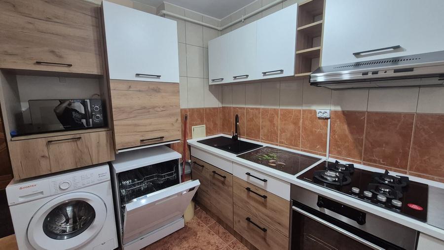 Apartament cu 2 camere decomandat în Narcisa