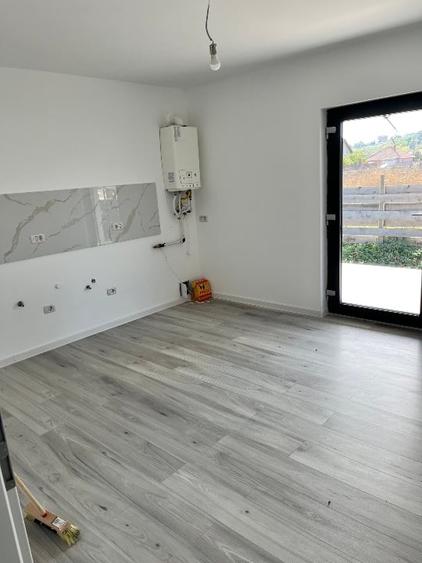 Casă individuală cu 4 camere cu Teren 612 Mp în Lunca Cetățuii