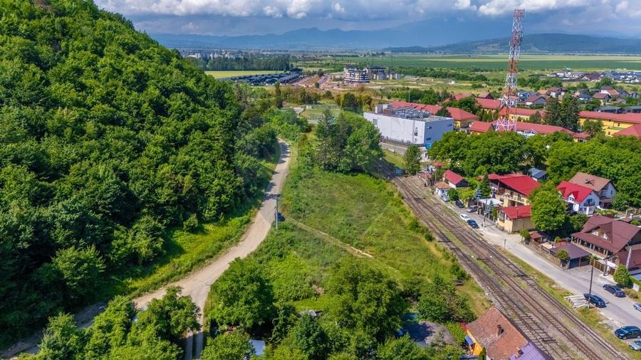 Teren Construcții intravilan de 4830 mp, în Cristian
