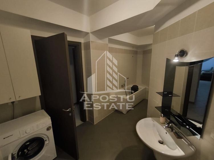 Apartament cu 3 camere decomandat, mobilat în Torontalului