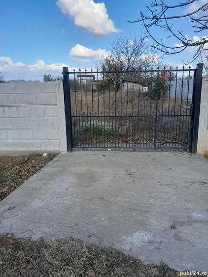 Casă cu 2 camere cu Teren 1920 Mp în Coșoveni