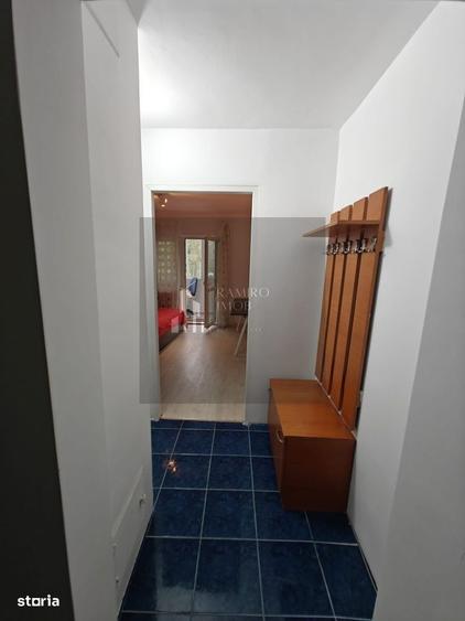 Apartament cu 2 camere semidecomandat în Baicului