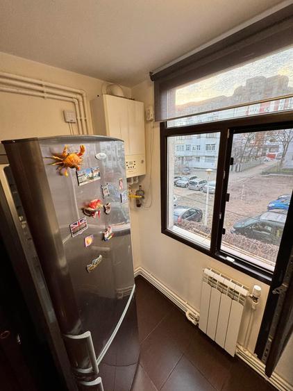 Apartament cu 2 camere decomandat în Micro 21