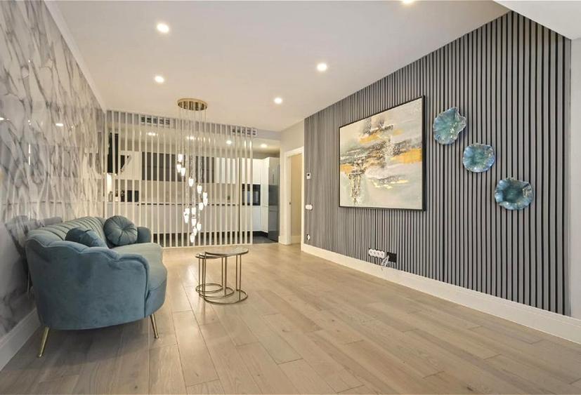 Apartament cu 3 camere semidecomandat, mobilat în Pipera