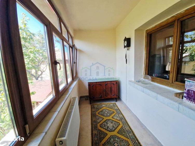 Casă cu 4 camere în Ungureni