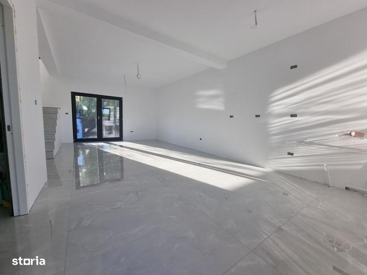 Casă cu 3 camere cu Teren 260 Mp în Sânandrei