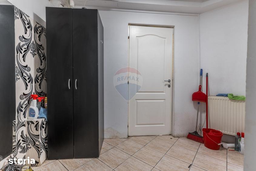 Spațiu comercial, de 50 mp, în Zorleni