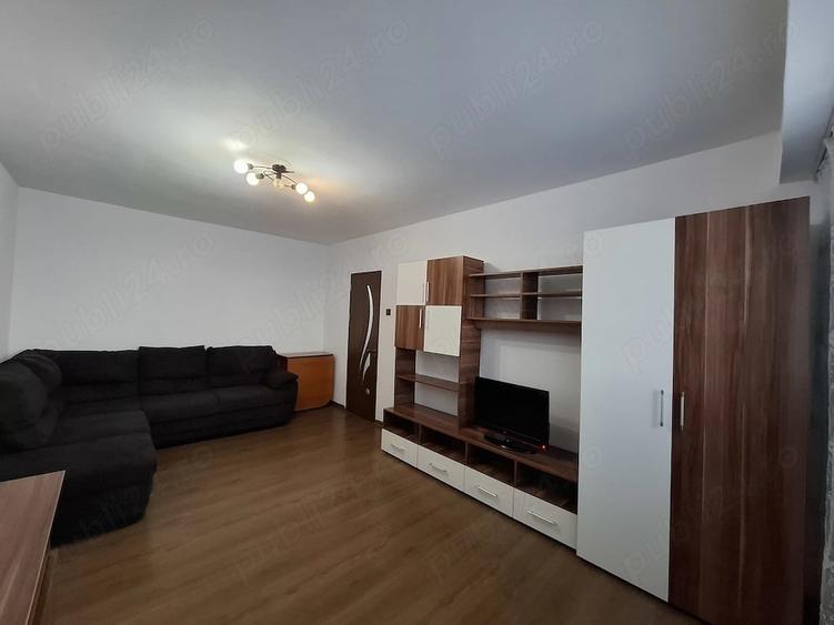 Apartament cu 2 camere decomandat în Micro 18