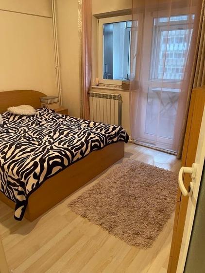 Apartament cu 3 camere decomandat, mobilat în Gară