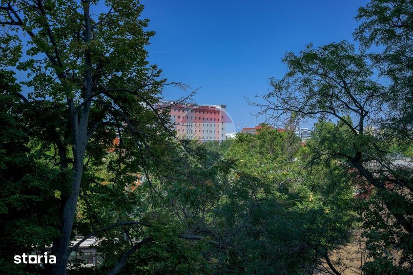 Apartament cu 3 camere în Vatra Luminoasă