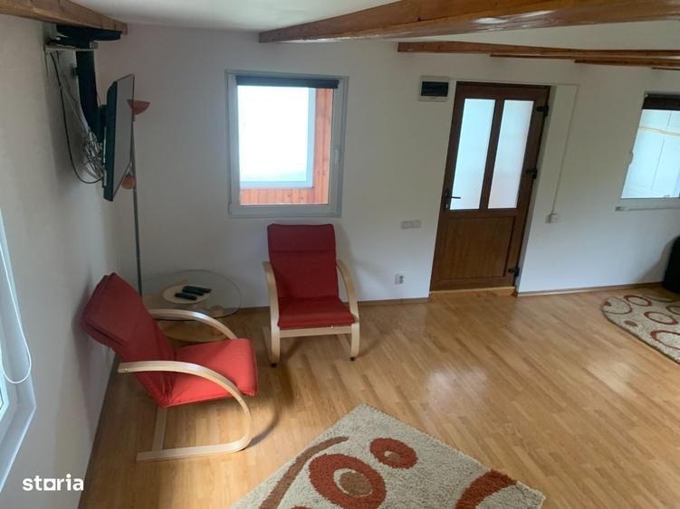 Casă cu 3 camere în Central